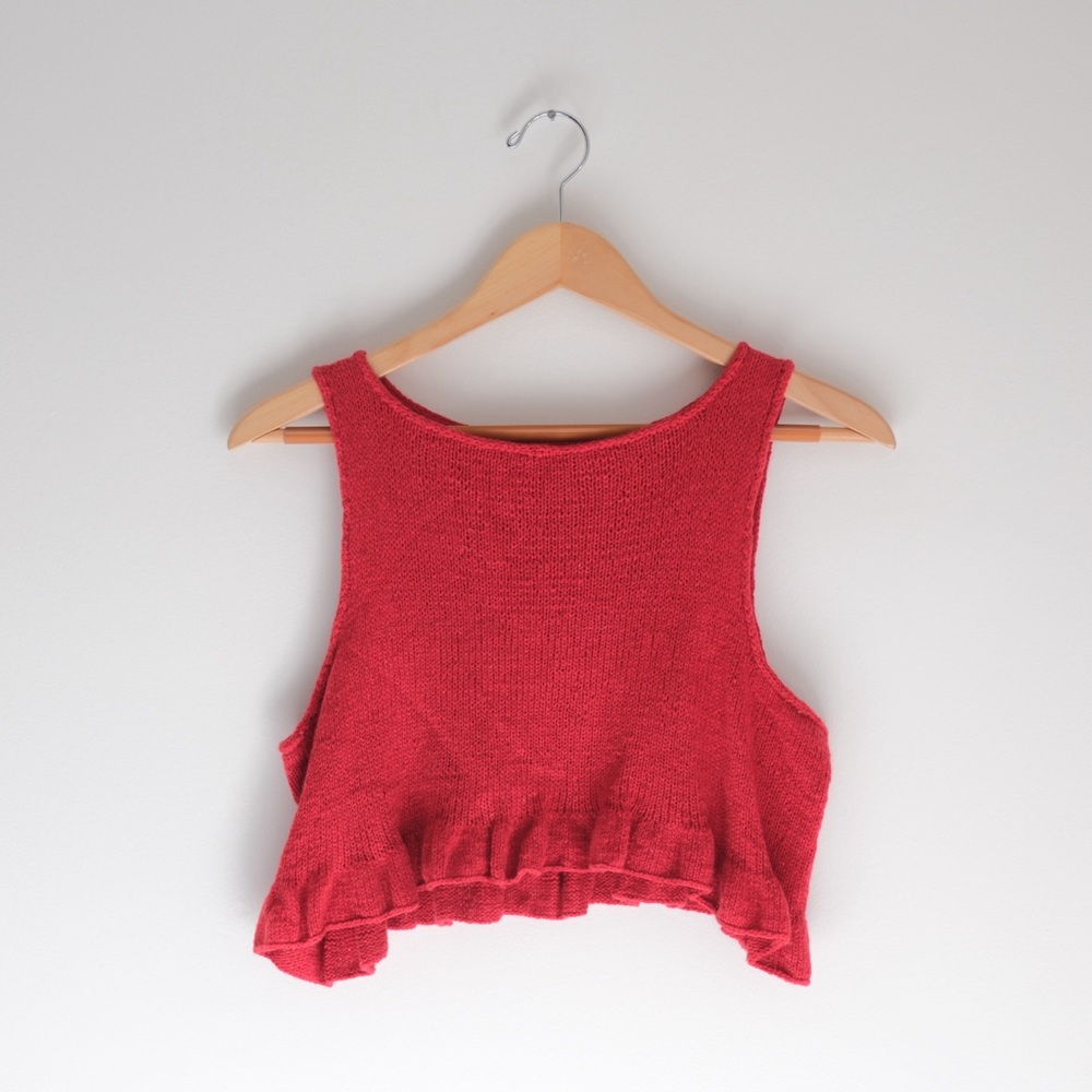 Red Sleeveless Ruffle Knit Top